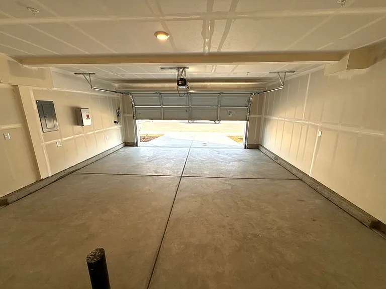 2024 Shady Tree Cir — Photo 25