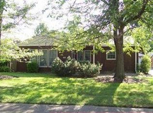 325 Rowan Dr, Berea, OH 44017