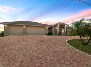 2008 NE 27th Ter, Cape Coral, FL 33909