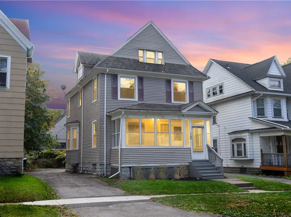 165 Selye Ter, Rochester, NY 14613