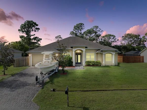1526 SE Manth Lane, Port St Lucie, FL 34983