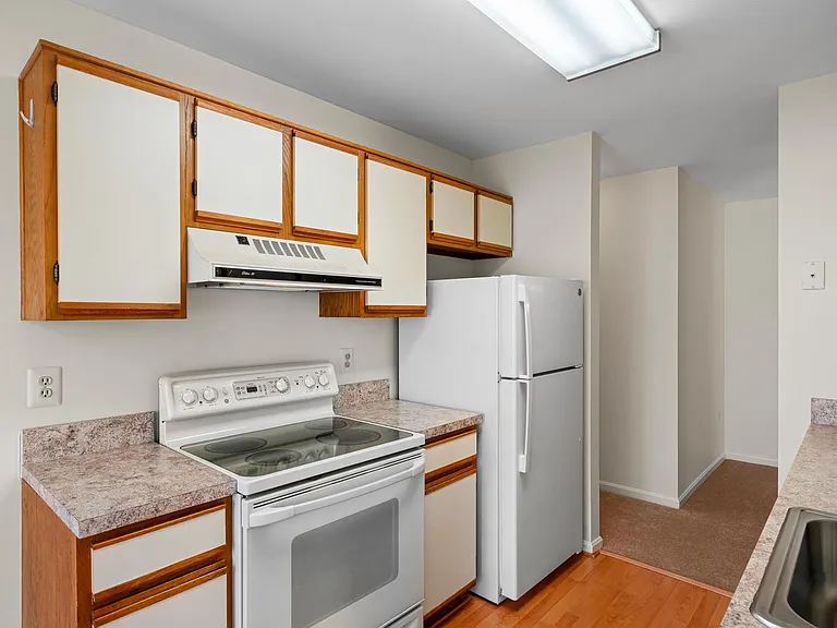 9555 Battery Heights Blvd #203 — Photo 11