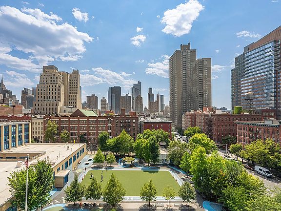 4th image of 454 W 54th St Penthouse C