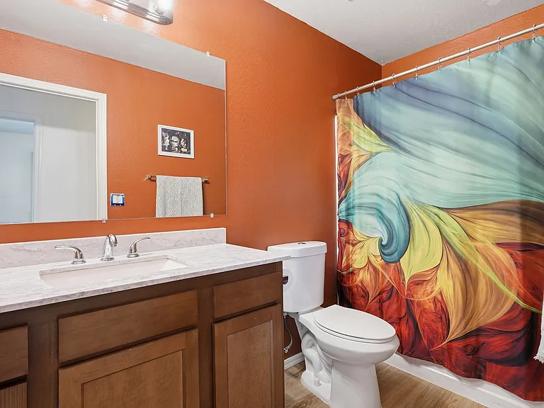 Full Bathroom
