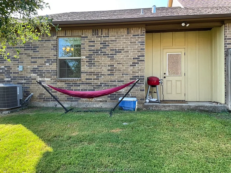 410 Baby Bear Dr — Photo 12