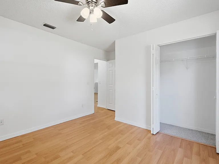 341 Shamrock Rd — Photo 18