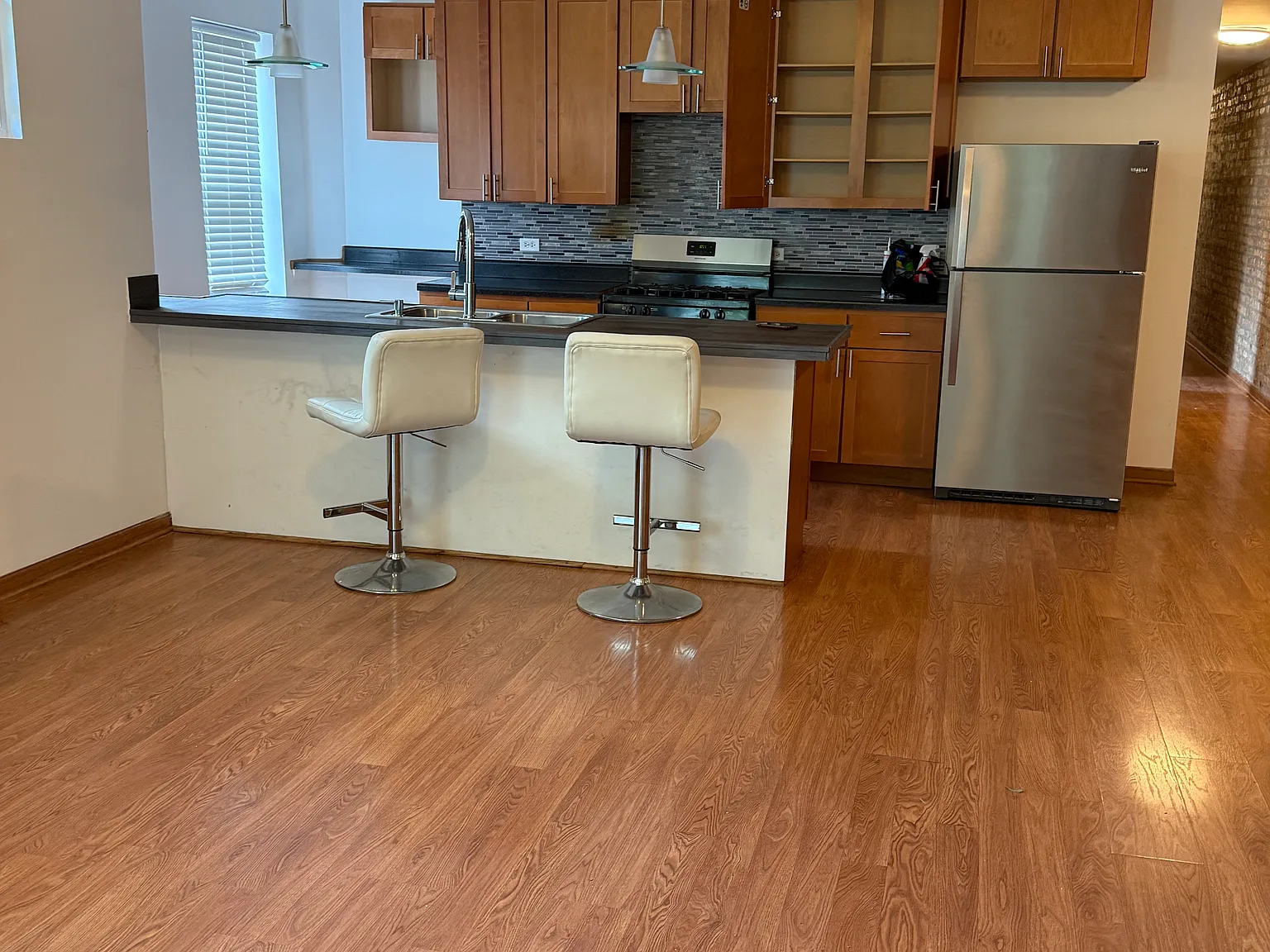 3 bed, $2,195 — Photo 1