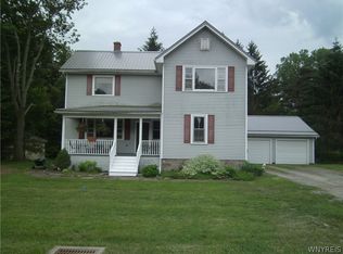 8482 Telegraph Rd, Gasport, NY 14067