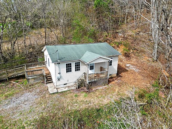4th image of 16155 Benfield Ln