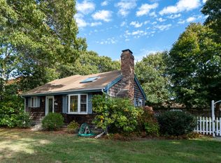 28 Barling Ave, Oak Bluffs, MA 02557