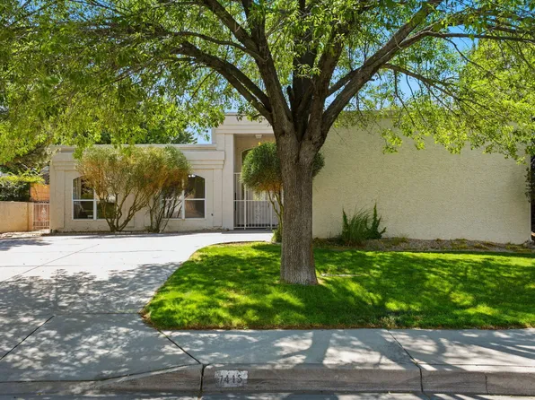 7415 Coachman St NE, Albuquerque, NM 87109