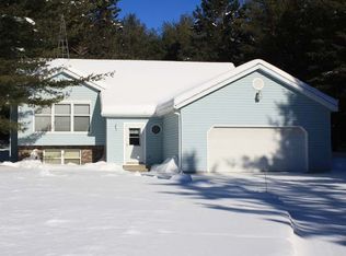 1891 Calla Lily Ln, Eagle River, WI 54521