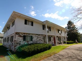 Marshfield Columns, Marshfield, WI 54449
