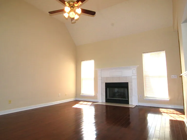 2123 Moonlite Ct — Photo 22