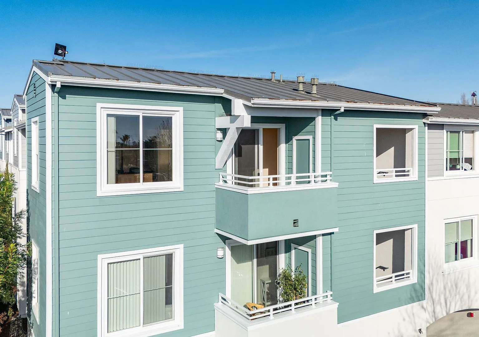 Capitola Beach Villas — Photo 1