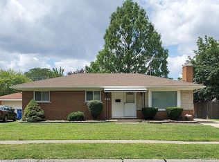 32509 Ridgefield Ave, Warren, MI 48088