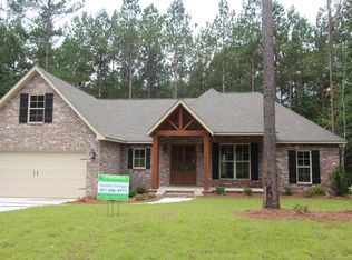 34 Magnolia Crossing Rd, Sumrall, MS 39482