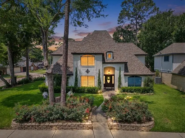 15203 River Park Dr, Houston, TX 77070