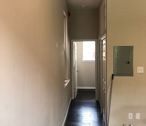 4th image of 1609 Mount Vernon St APT 7