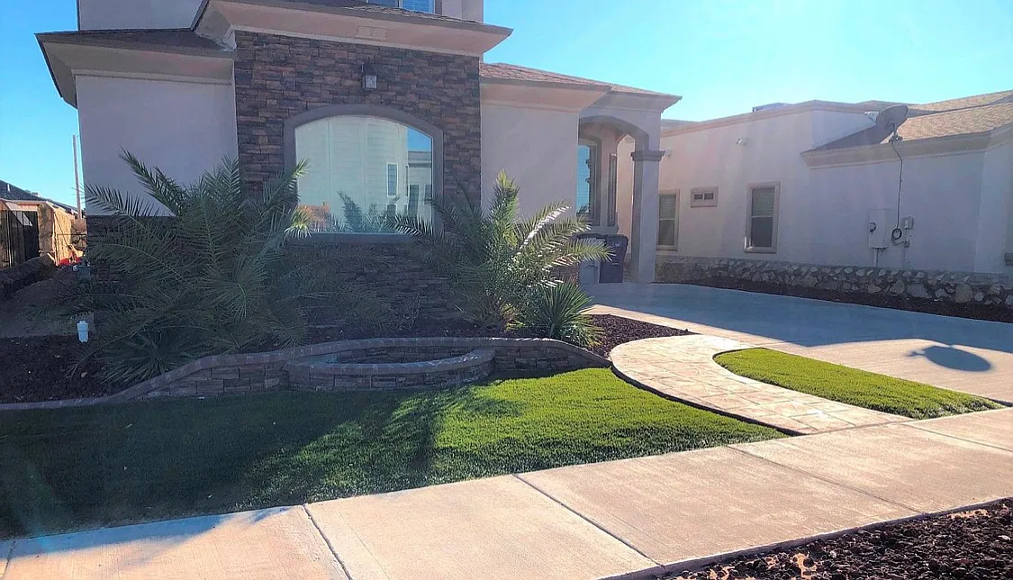 4 bed, 2393 sqft, $2,300 — Photo 2