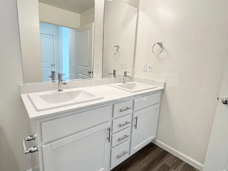 4064 Cinnabar Ct — Photo 29