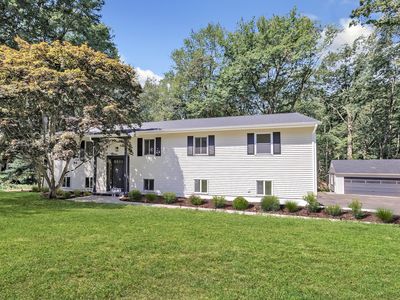 51 Great Oak Road, Shelton, CT, 06484