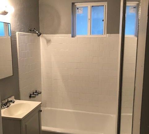 5th image of 636 Linden Ave APT 6