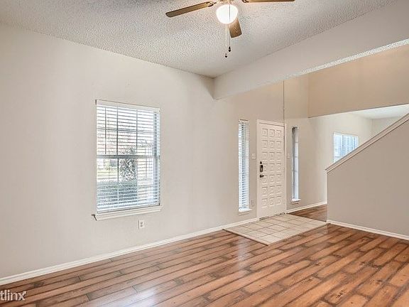 2nd image of 1418 Beverly Dr