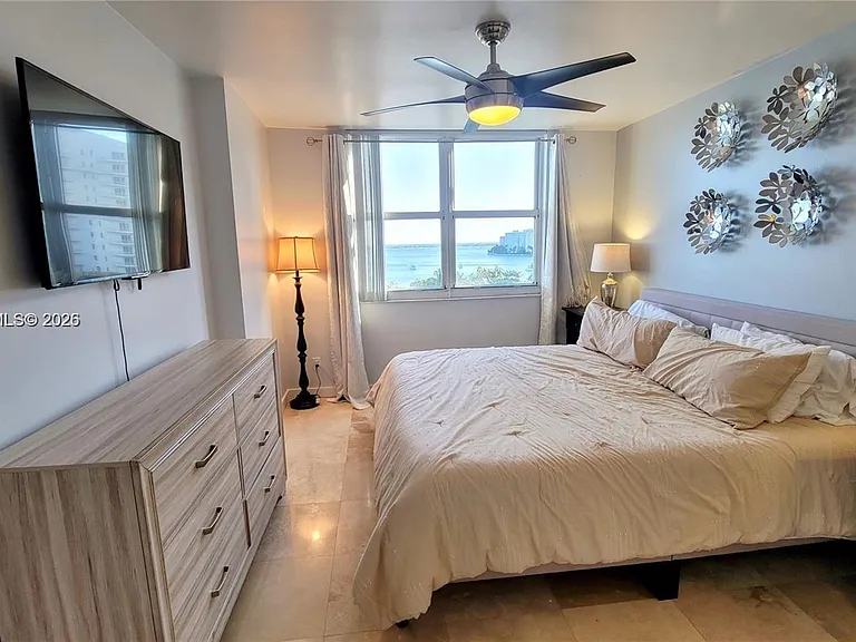 770 Claughton Island Dr #1014 — Photo 9