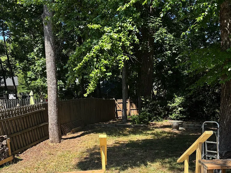 3831 Armitage Dr — Photo 9