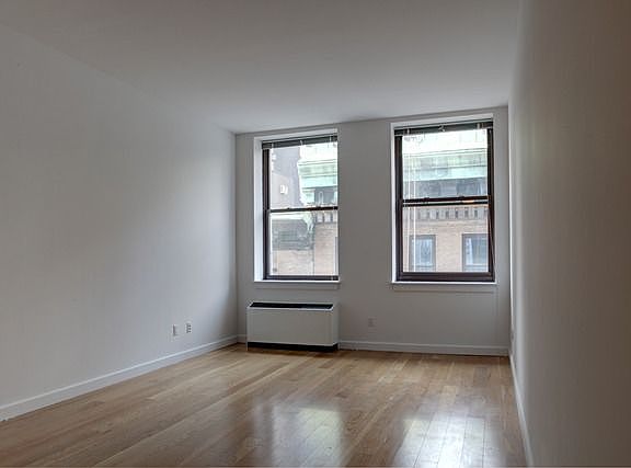 5th image of 37 Wall St APT 22P