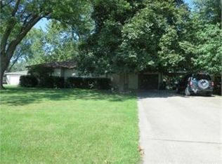 3125 Tucson Dr, Cedar Falls, IA 50613