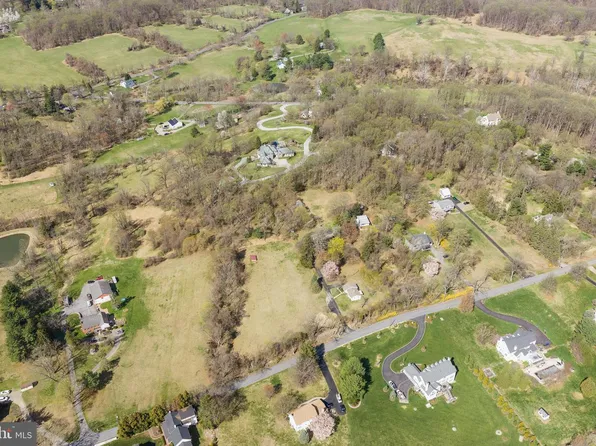 120 Diamond Rock Rd, Phoenixville, PA 19460