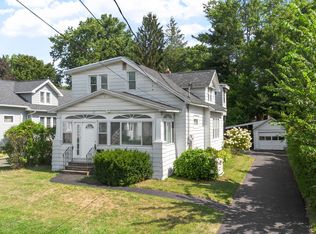 3 Maple Ave, Colonie, NY 12205