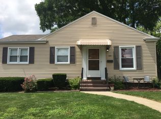 595 English Ln, Dubuque, IA 52003