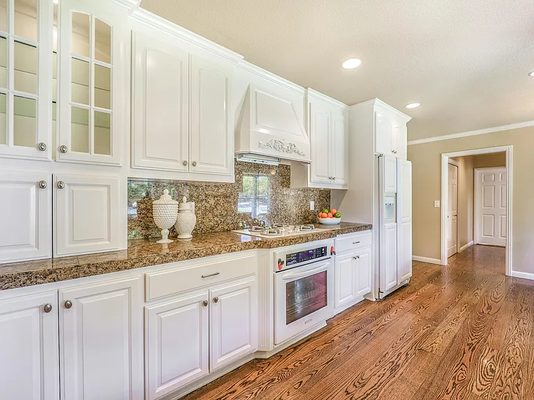 20317 Blauer Dr — Photo 15