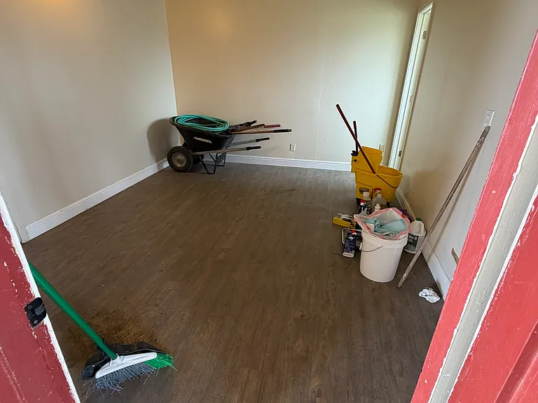 355 Nestles Rd — Photo 46