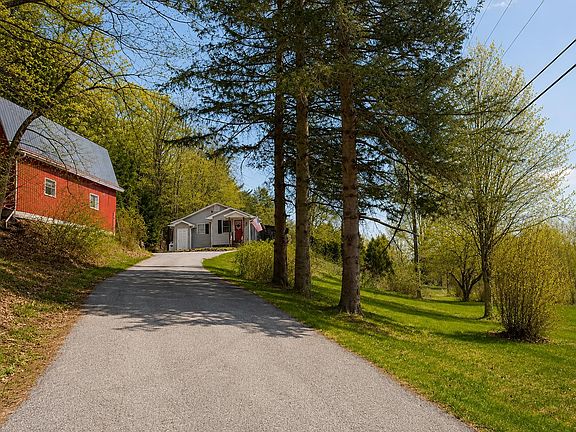 3rd image of 591 Sweet Hollow Road