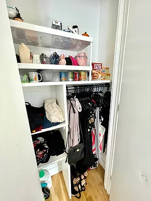 Rented by Pear NYC LLC | media 4