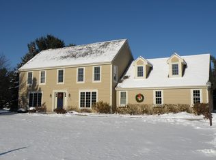 149 Birch Rd, Delafield, WI 53018