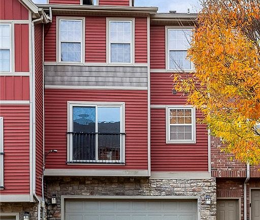 2nd image of 2873 Redstone Dr
