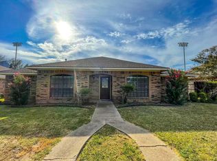 211 Sycamore Creek Rd, Allen, TX 75002