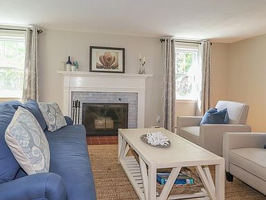 19 Lorraine Ter, Marblehead, MA 01945 | Zillow