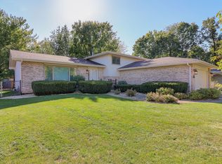 16463 Winding Creek Rd, Plainfield, IL 60586
