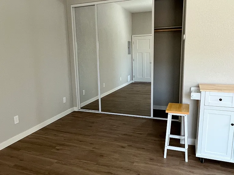 4839 Hawley Blvd — Photo 12