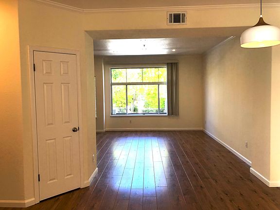 4th image of 403 Camille Cir Unit 13