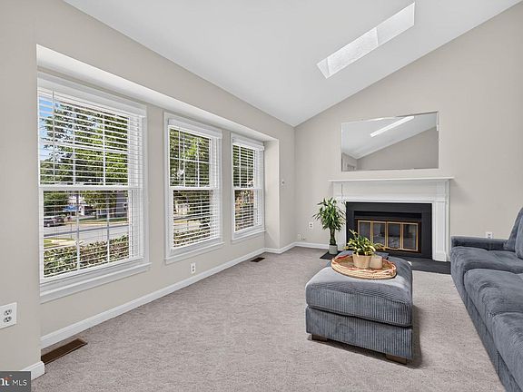 4th image of 7801 Cherry Orchard Ct