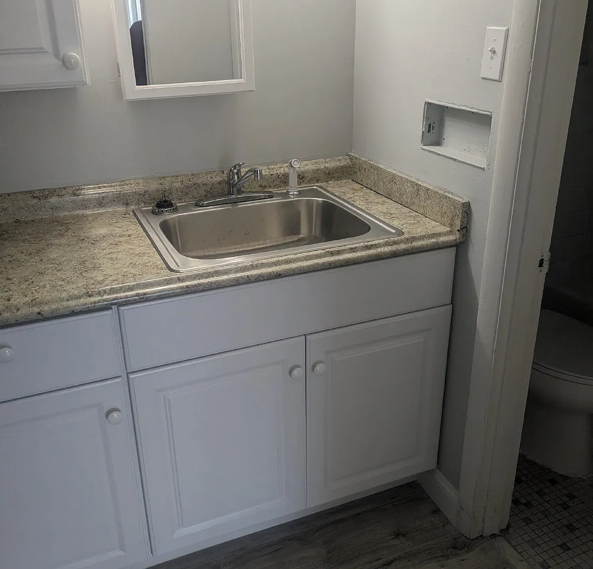 Studio, 264 sqft, $995 — Photo 3