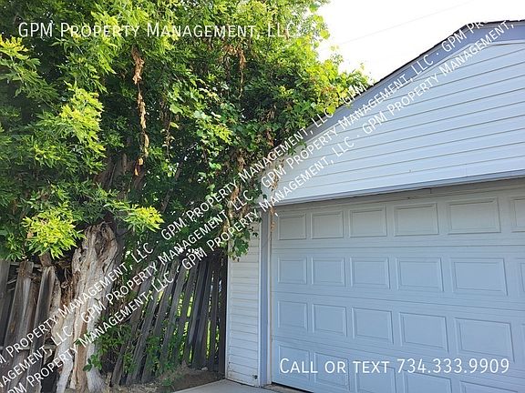 5th image of 14727 Mulberry St