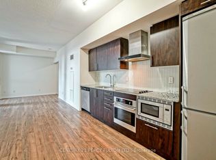 352 Front St W #2211, Toronto, ON